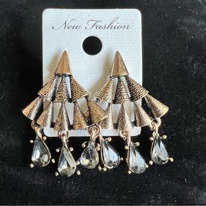 Vintage style dangle earrings